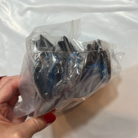 NEW 4 pair of NEW 3D Glass for viewing 3D movies and videos FOUR NEW IN PACKAGE - Picture 3 of 6